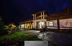 Siedlisko na Rozdrożu - Dom Weselny u Karczmarza